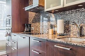 The Bay Suites - Entertainment Dist