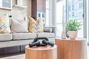 The Bay Suites - Entertainment Dist