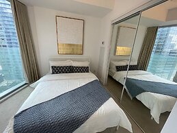 The Bay Suites - Entertainment Dist