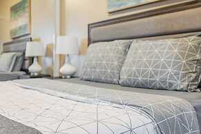 The Bay Suites - Entertainment Dist