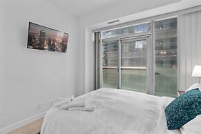 The Bay Suites - Entertainment Dist