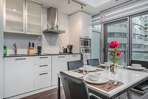 The Bay Suites - Entertainment Dist