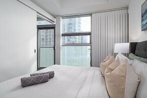 The Bay Suites - Entertainment Dist