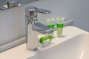 The Bay Suites - Entertainment Dist