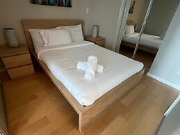 The Bay Suites - Entertainment Dist
