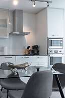 The Bay Suites - Entertainment Dist