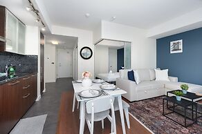 The Bay Suites - Entertainment Dist