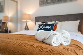 The Bay Suites - Entertainment Dist