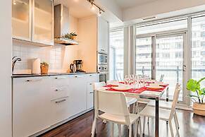 The Bay Suites - Entertainment Dist