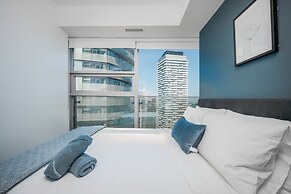 The Bay Suites - Entertainment Dist