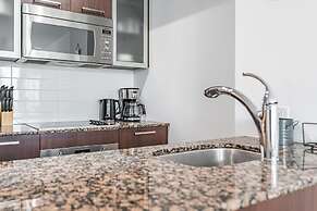 The Bay Suites - Entertainment Dist