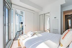 The Bay Suites - Entertainment Dist