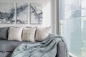 The Bay Suites - Entertainment Dist