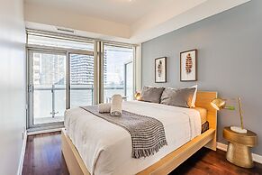 The Bay Suites - Entertainment Dist