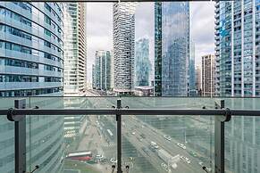 The Bay Suites - Entertainment Dist