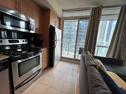 The Bay Suites - Entertainment Dist