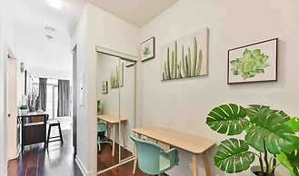 The Bay Suites - Entertainment Dist