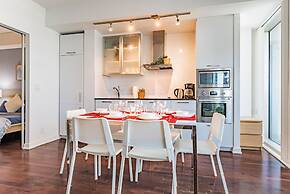 The Bay Suites - Entertainment Dist