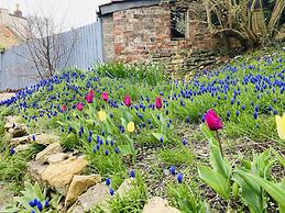 Capella Cottage, 2 Bedroom, Sleeps 4