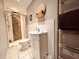Capella Cottage, 2 Bedroom, Sleeps 4