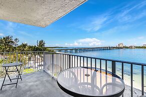 Lovers Key Beach Club