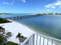 Lovers Key Beach Club