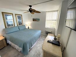 Lovers Key Beach Club