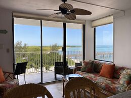 Lovers Key Beach Club