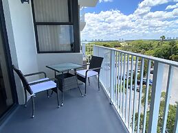 Lovers Key Beach Club