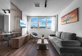 Ultima Suites Nilie Hospitality MGMT