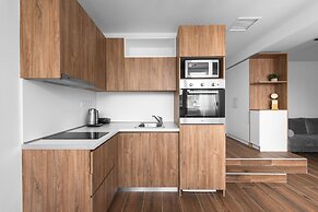 Ultima Suites Nilie Hospitality MGMT