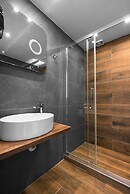 Ultima Suites Nilie Hospitality MGMT