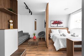 Ultima Suites Nilie Hospitality MGMT