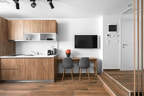 Ultima Suites Nilie Hospitality MGMT