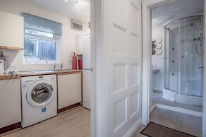 Angel Cottage - 3 Bedroom - Stepaside