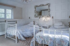 Angel Cottage - 3 Bedroom - Stepaside