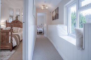 Angel Cottage - 3 Bedroom - Stepaside