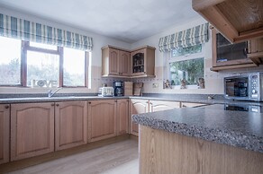 Angel Cottage - 3 Bedroom - Stepaside