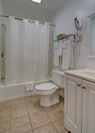Brookside Inn & Cottages