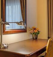 The Blakely by LuxUrban