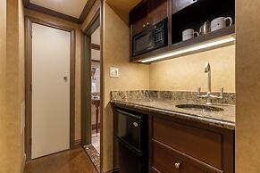 The Blakely by LuxUrban