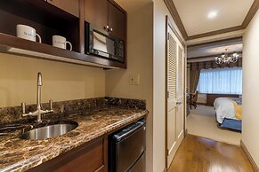 The Blakely by LuxUrban