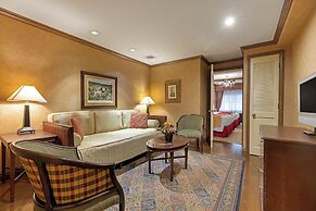 The Blakely by LuxUrban