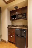 The Blakely by LuxUrban