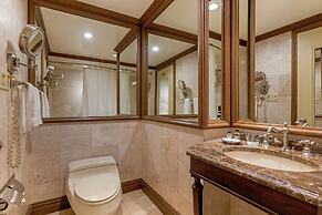 The Blakely by LuxUrban