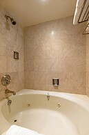 The Blakely by LuxUrban