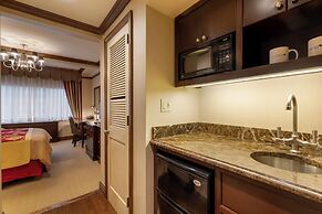 The Blakely by LuxUrban