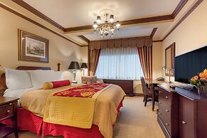 The Blakely by LuxUrban