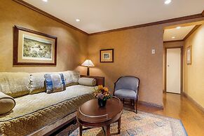 The Blakely by LuxUrban