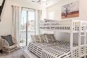 Adventure in the Desert #72 by RedAwning